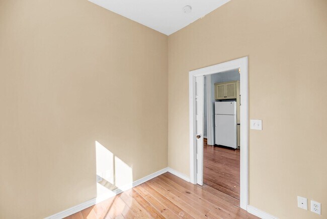 Building Photo - $500.00 OFF FIRST MONTHS MOVE IN SPECIAL W...