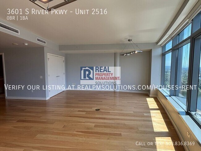 Building Photo - 3601 S River Pkwy