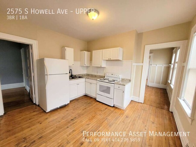 Building Photo - Spacious 3Bedroom Upper Unit in Bay view w...