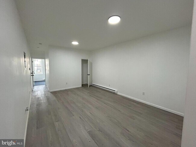 Building Photo - 222 W Patterson St