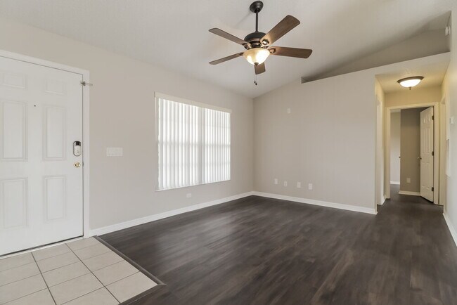 Building Photo - 618 Brooke Ct