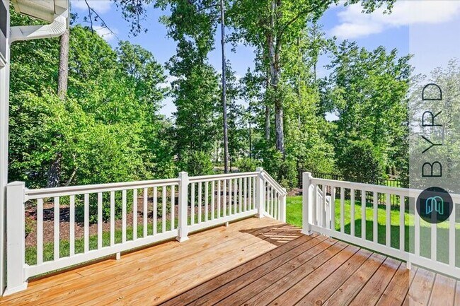 Building Photo - 9001 Sharpe Ct