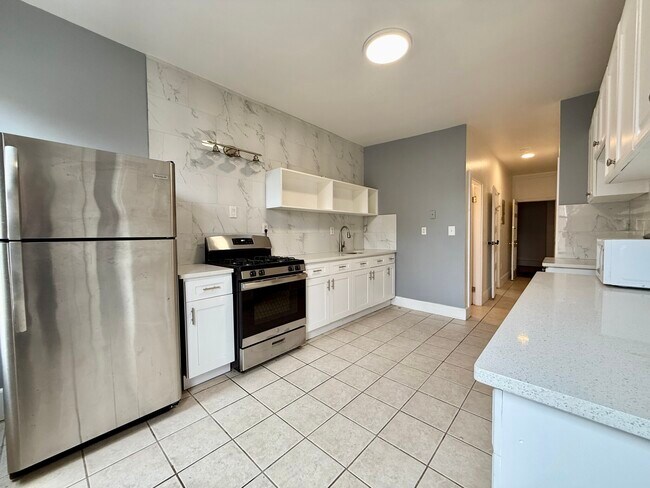 Building Photo - 16 Creighton St