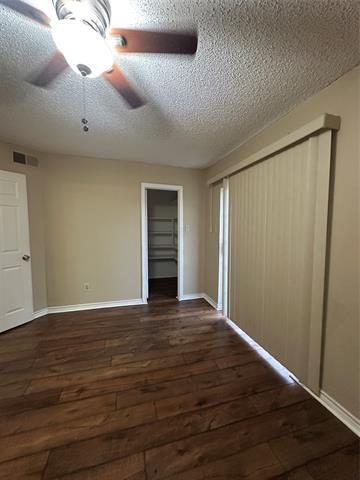 Building Photo - 3936 Brandon Park Dr