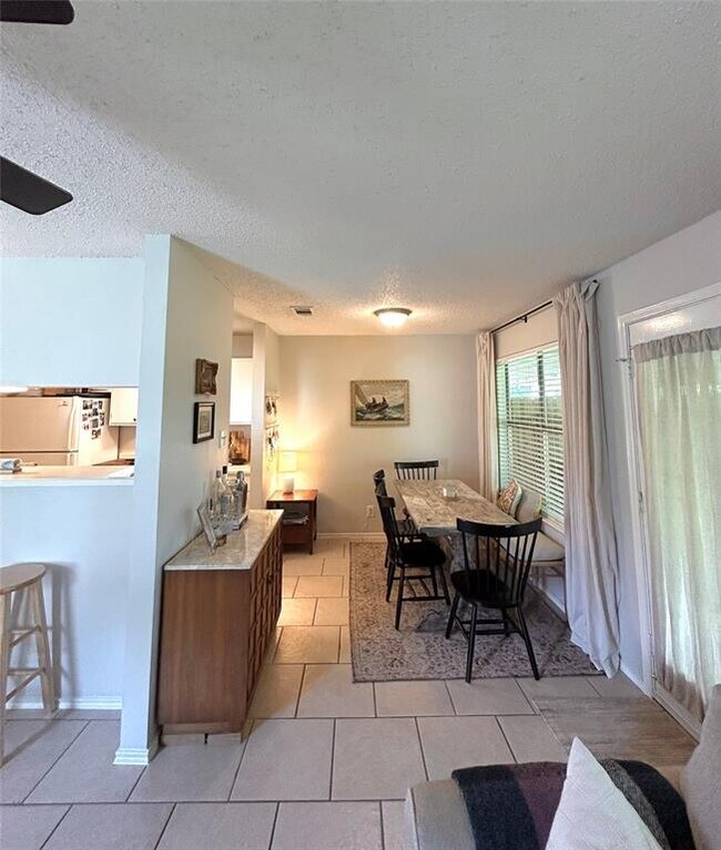 Building Photo - 13204 Saxby Ct