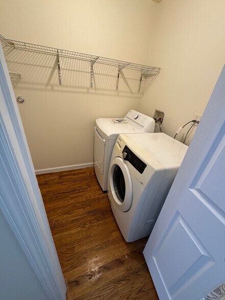 Building Photo - 31 Emory St