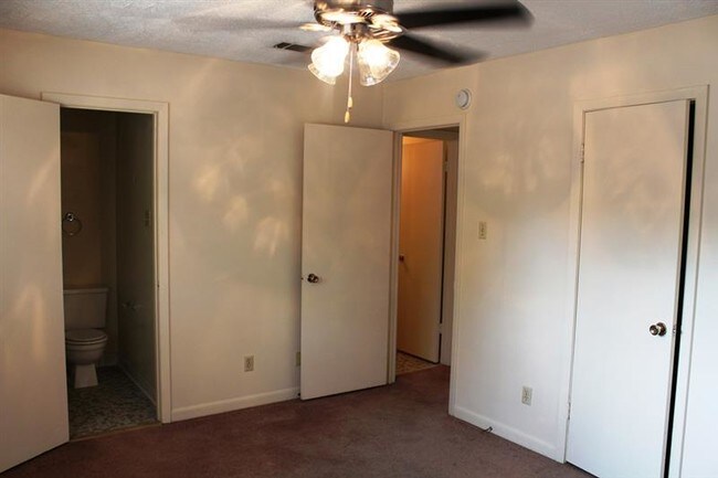 Building Photo - 201 Berryman Rd