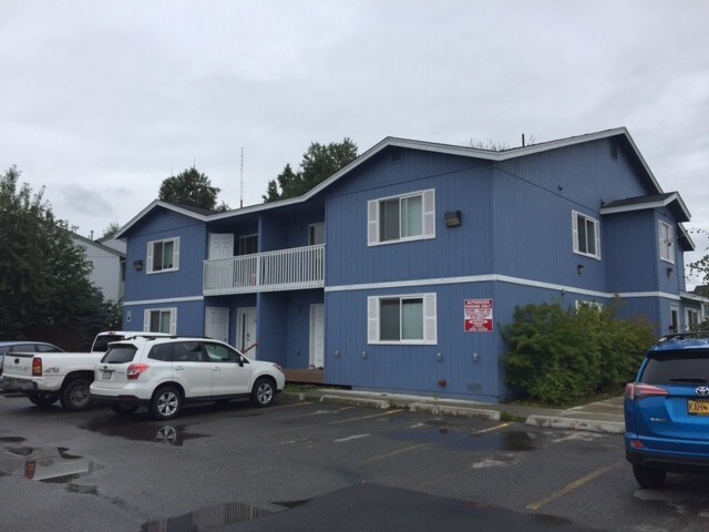 Primary Photo - 2625 E 64th Ave