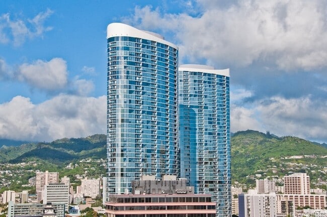 Building Photo - 1296 Kapiolani Blvd