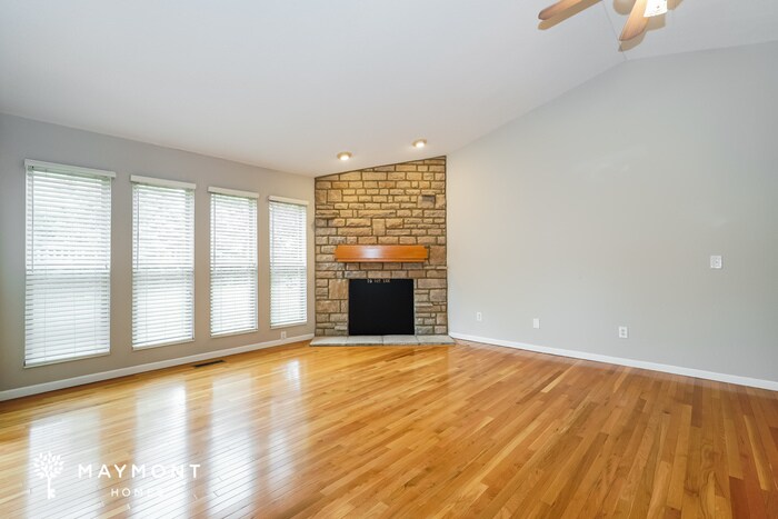 Building Photo - 12896 Pacer Dr