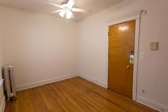 Floorplan - 5457-5459 S. Blackstone Avenue