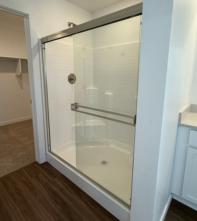 Building Photo - Brand New, Move-In Ready Townhome in Eagle!