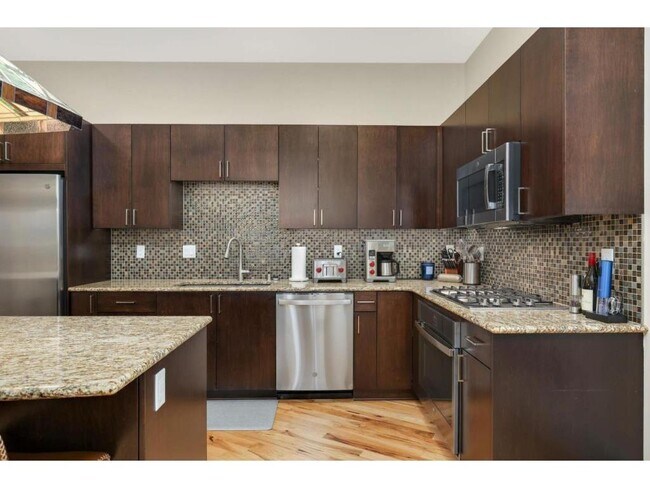 Building Photo - 1240 S 2nd St