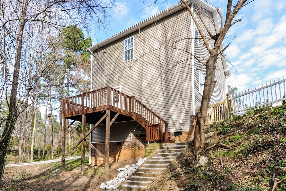 Building Photo - 3879 Pin Oak Rd