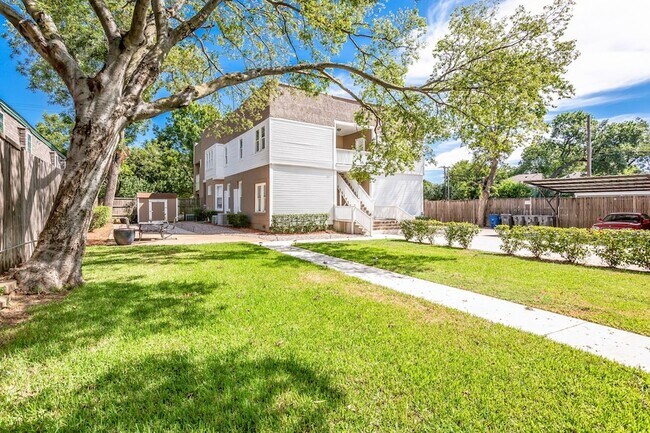 Building Photo - 4719 Junius St