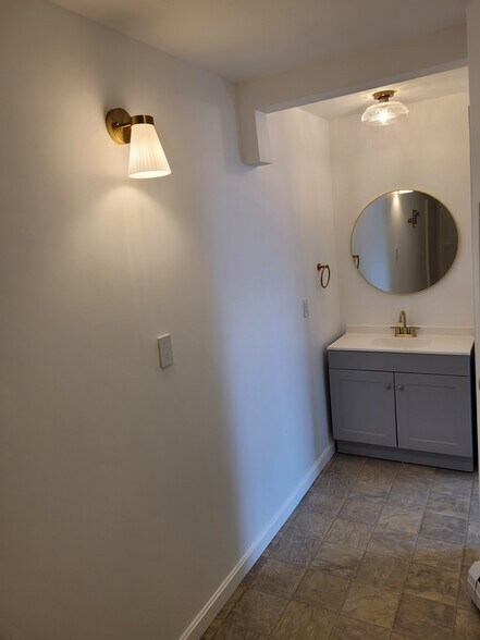 Building Photo - 137 Federal St