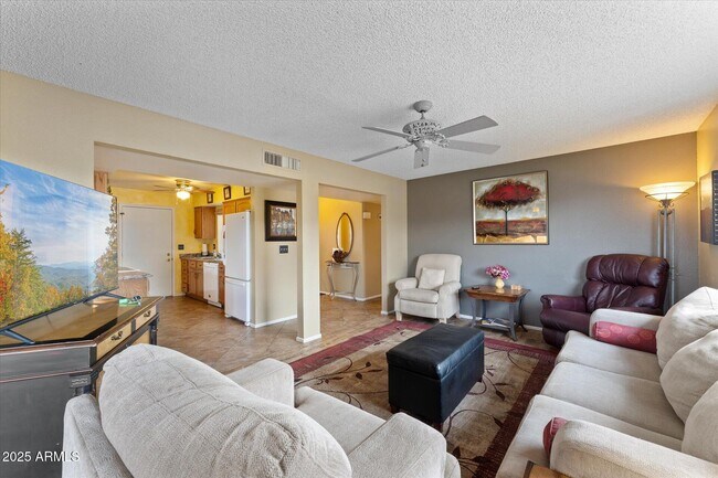 Building Photo - 5152 E Emerald Cir