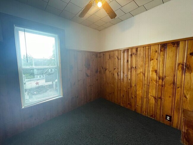 Building Photo - 121 Cypress St