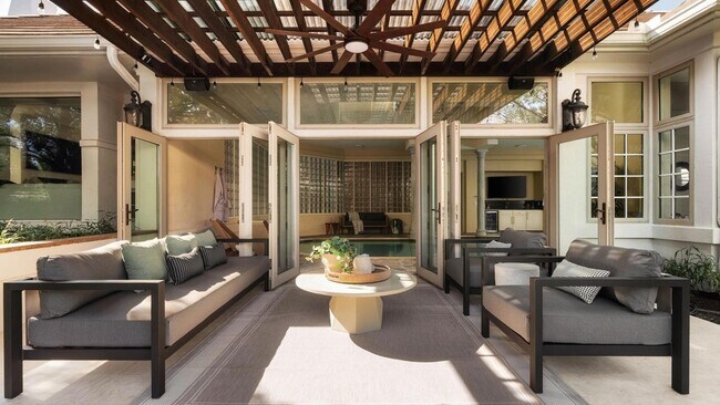 Building Photo - 2036 Wimberly Ln