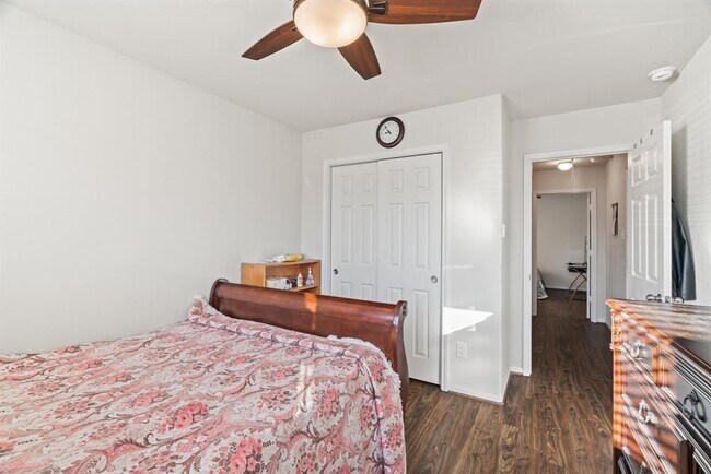 Building Photo - 15111 Longleaf Frst Dr