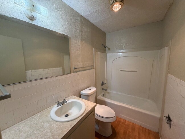 Building Photo - 5909 East F M 40