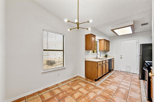 Building Photo - 7403 Dallas Dr