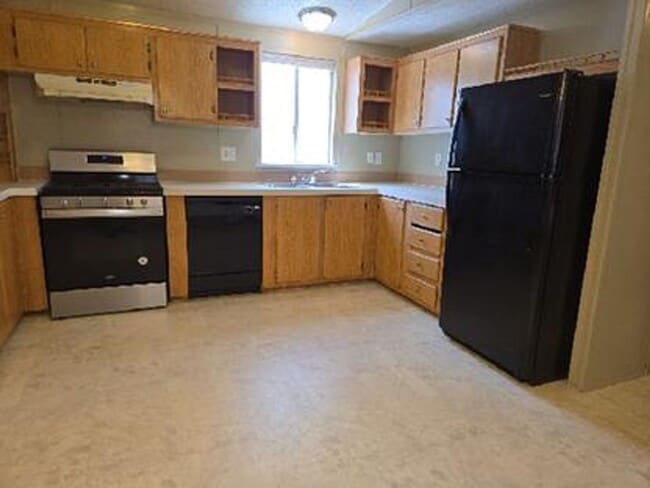 Building Photo - STUDENTS WELCOME! Old Town Fort Collins 3 Bed 2 Bath Mobile Home - Great Location