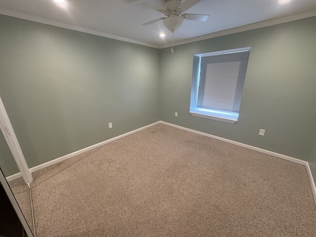 Building Photo - 234 Wava Ave