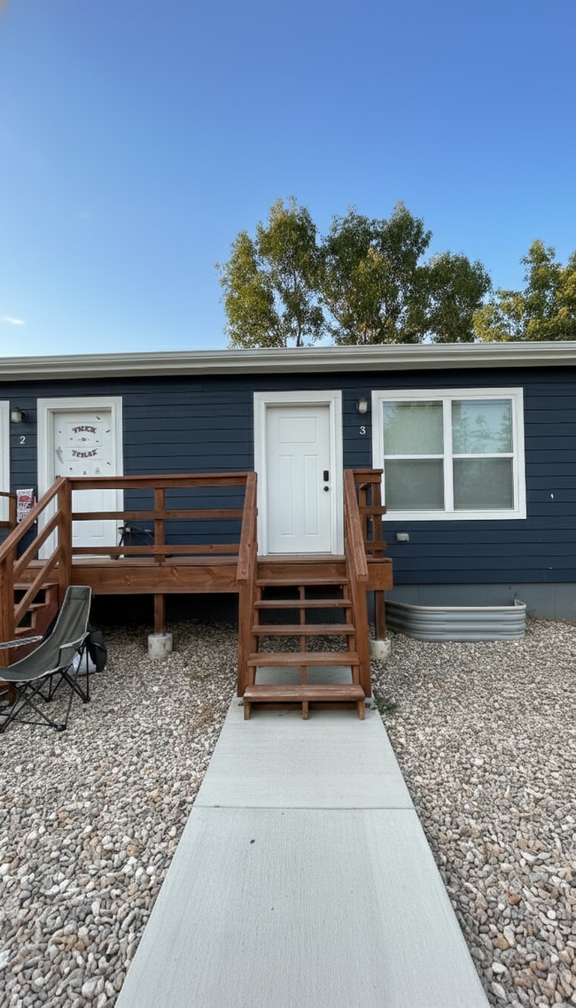 Building Photo - 929 Park Dr