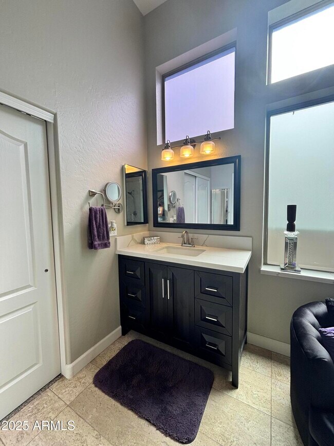 Building Photo - 7637 E Tasman Cir