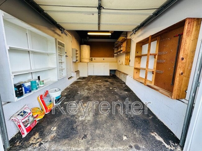 Building Photo - 800 Gertrude Ave