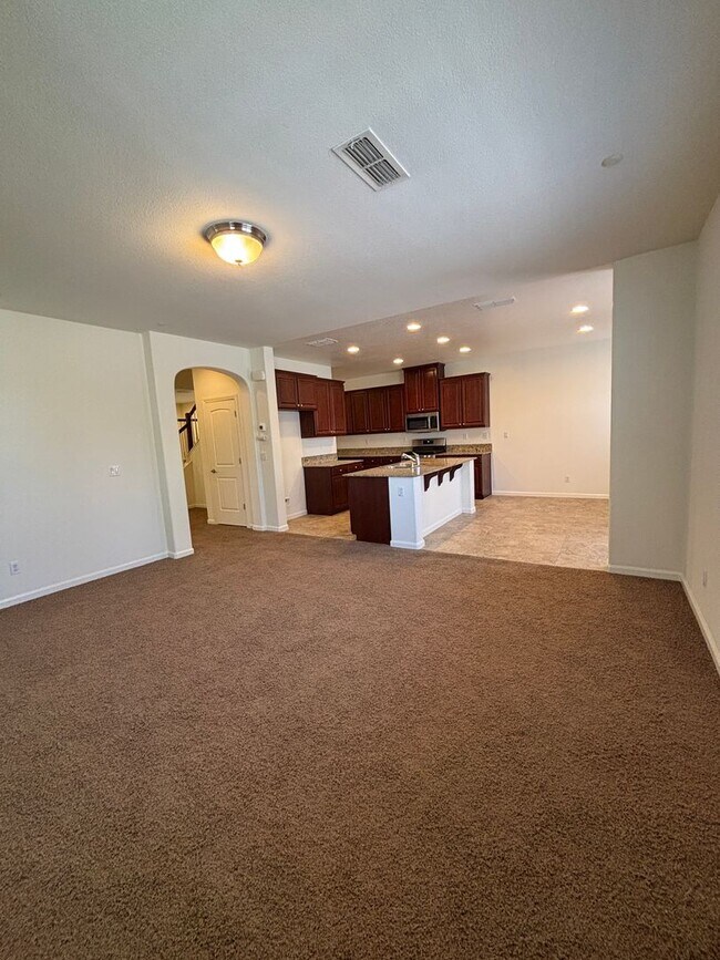 Building Photo - West Roseville Solar! 3 Bedroom, Plus den/...