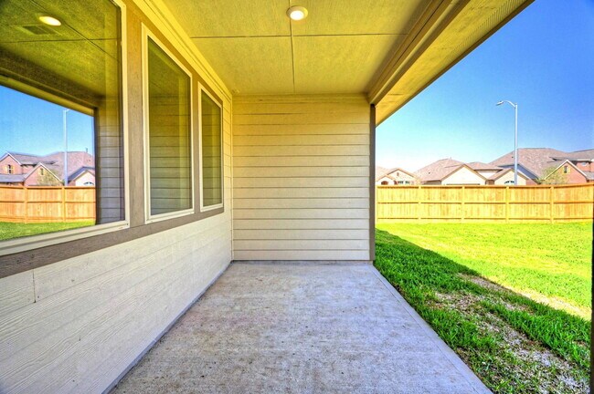 Building Photo - Blue Abbot Drive, Fresno, TX 77545 - 4 BR 2.5 BA single-family home