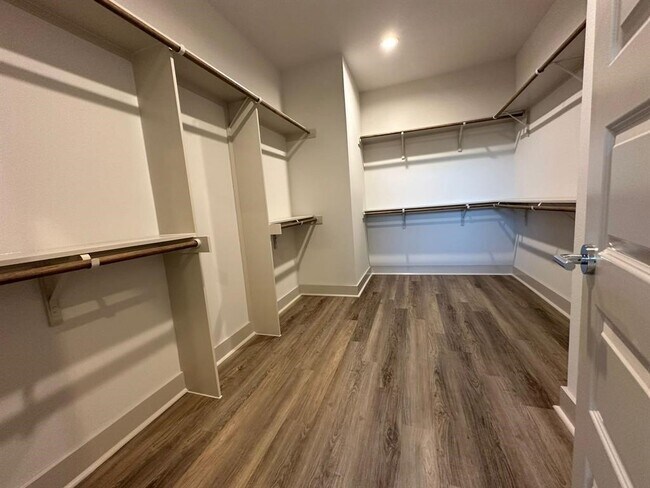 Building Photo - 6804 Troya Ln