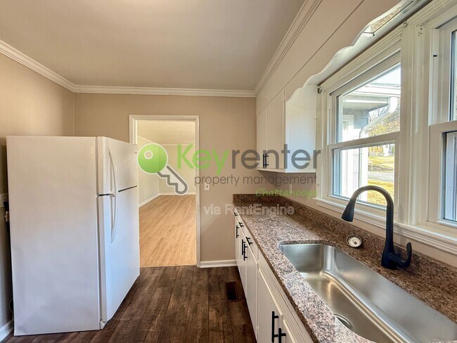 Building Photo - 4803 Orchard View Dr