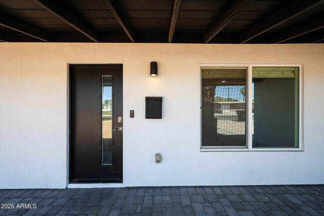 Building Photo - 2651 N 71st Pl