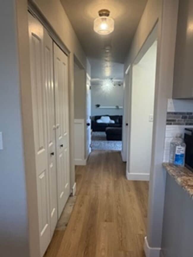 Building Photo - Beautiful 4 Bed / 2.5 Bath Home in Quiet Neighborhood
