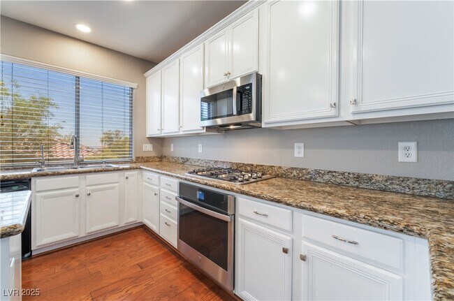 Building Photo - 11901 Luna Del Mar Ln