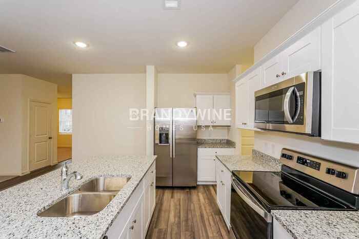 Building Photo - 2556 Sanders Crk Rd