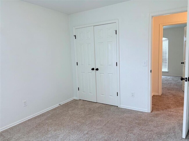 Building Photo - 1429 Deer Chase Dr