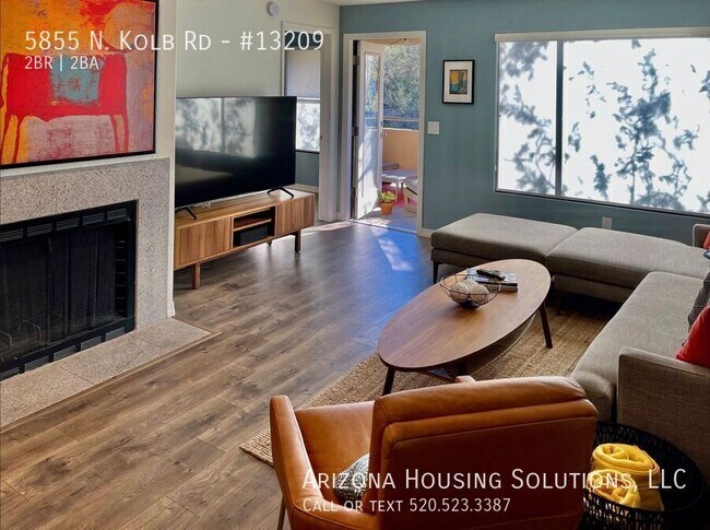 Building Photo - 5855 N Kolb Rd