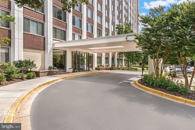 Building Photo - 11801 Rockville Pike