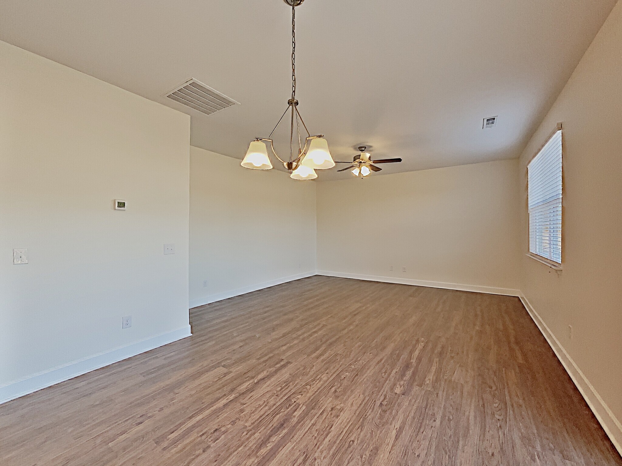 Building Photo - 4877 Chutney Dr