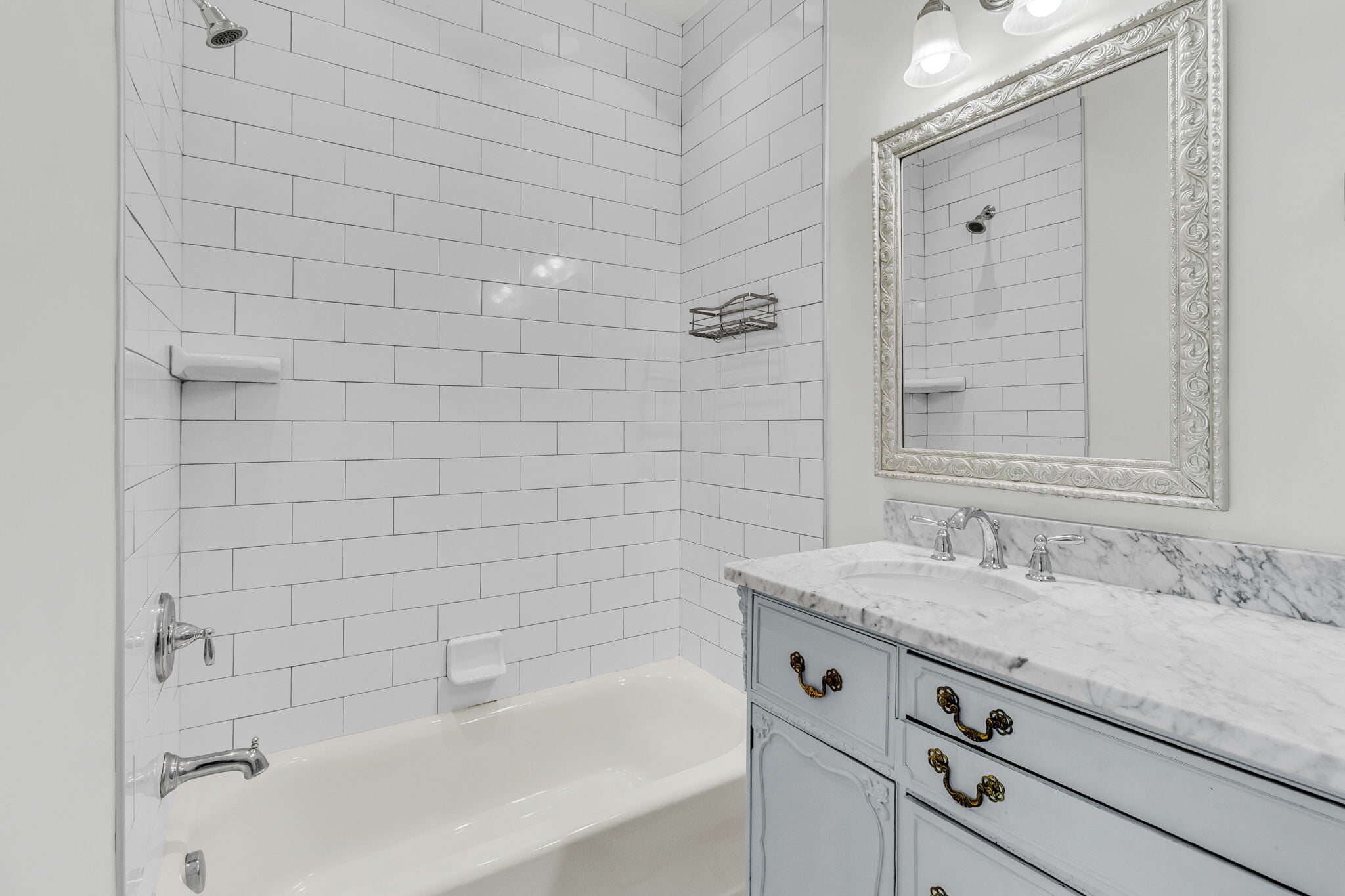 Building Photo - 40 Poinsett St