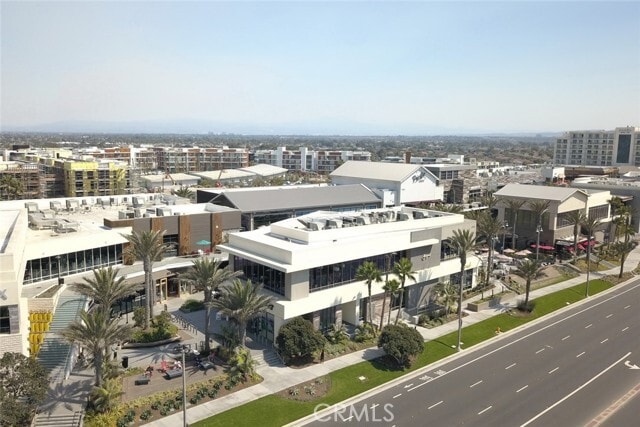 Building Photo - 310 Lake St