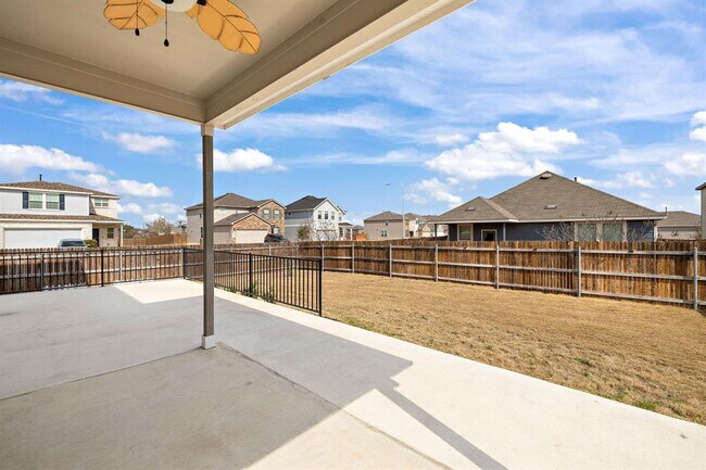 Building Photo - 616 Hugenot Wy