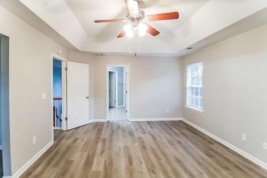 Building Photo - 10947 Hondal Ct