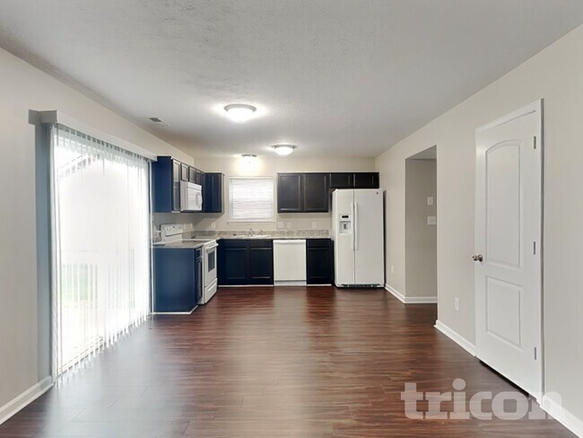 Building Photo - 1621 Bridgecreek Crossing