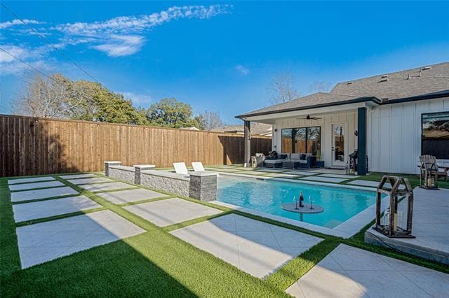 Building Photo - 3111 Hedgerow Dr