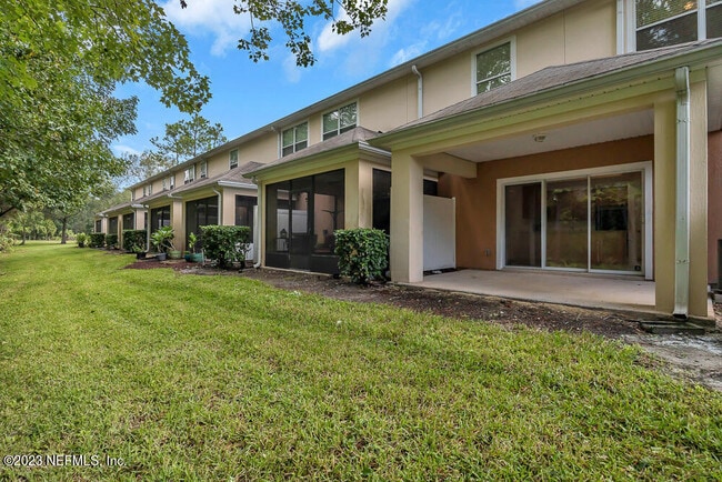 Building Photo - 5915 Pavilion Dr
